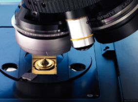 Nicolet™ ContinuÎ¼m™ Microscopio Infrarrojo