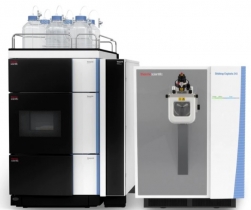 Espectrómetro de Masas Orbitrap Exploris™ 120